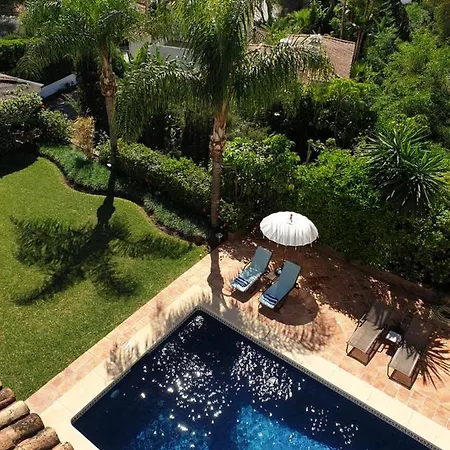 Alojamento de Acomodação e Pequeno-almoço B&B Villa Belmundo - Puerto Banus Marbella