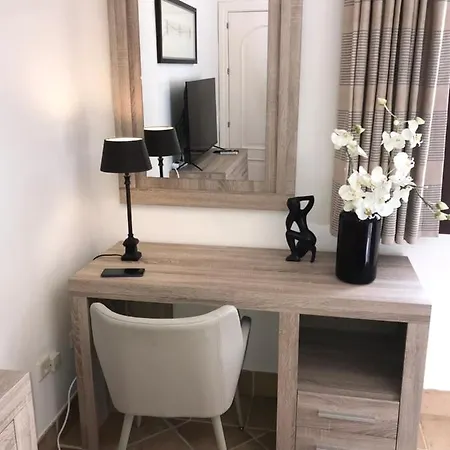 Alojamento de Acomodação e Pequeno-almoço B&B Villa Belmundo - Puerto Banus